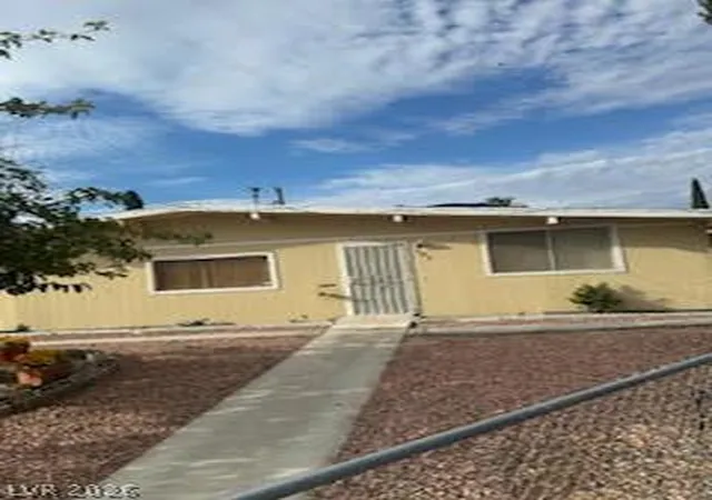 Photo 2 of Single family home for sale at 501 Lass Cir, North Las Vegas, NV 89030 | MLS# 2801876 | Listing updated on 2026-08-25