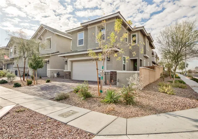 Photo 3 of Single family home for sale at 737 Cottonwood Hl Pl, Henderson, NV 89011 | MLS# 2802620 | Listing updated on 2026-08-26