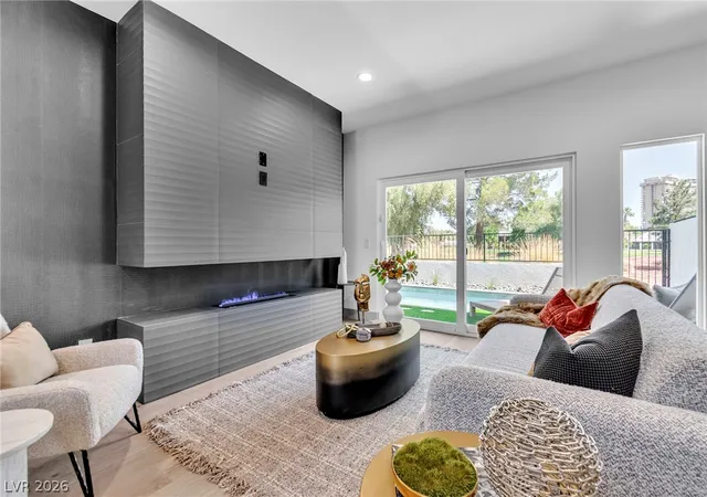 Photo 2 of Single family home for sale at 2861 Queens Courtyard Dr, Las Vegas, NV 89109 | MLS# 2802639 | Listing updated on 2026-07-23