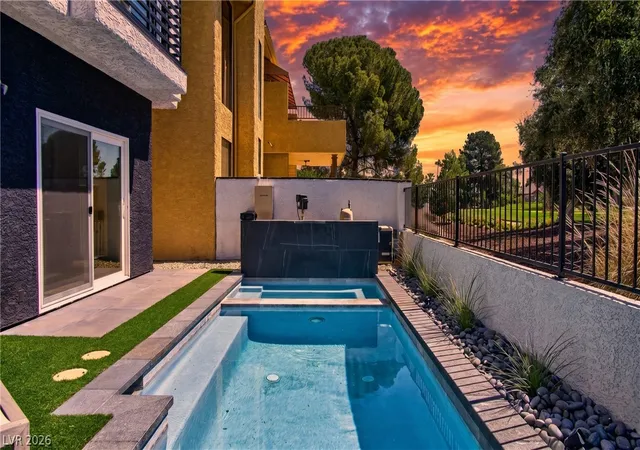 Photo 3 of Single family home for sale at 2861 Queens Courtyard Dr, Las Vegas, NV 89109 | MLS# 2802639 | Listing updated on 2026-07-23