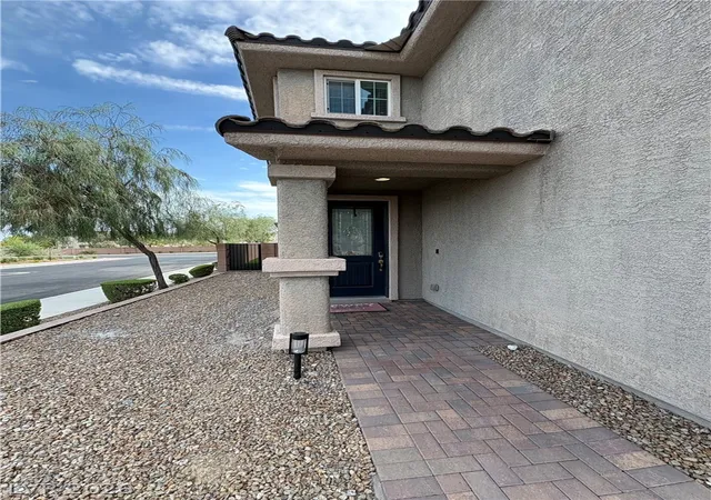 Photo 3 of Single family home for sale at 674 Tremaine Ct, Henderson, NV 89052 | MLS# 2801554 | Listing updated on 2026-10-05