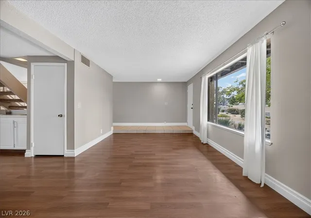 4th image of 4669 Kelly Barry Wy, Las Vegas, NV 89121 | MLS# 2800775