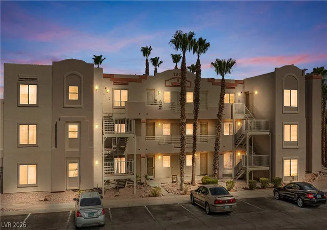 1st image of 2004 Mesquite Ln #303, Laughlin, NV 89029 | MLS# 2801351