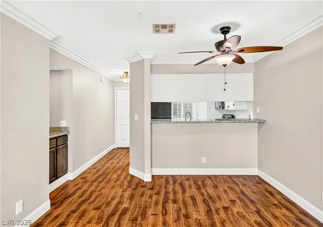 5th image of 2004 Mesquite Ln #303, Laughlin, NV 89029 | MLS# 2801351