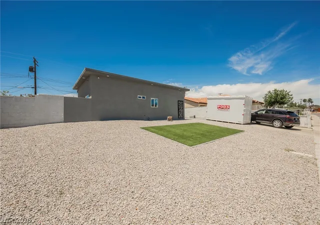 2nd image of 2807 Hermosa St, Las Vegas, NV 89169 | MLS# 2802103