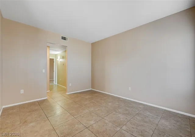 Listing Photo 5 - Condo for sale in building located at 520 Arrowhead Trl, Henderson, NV 89015 - Unit #114