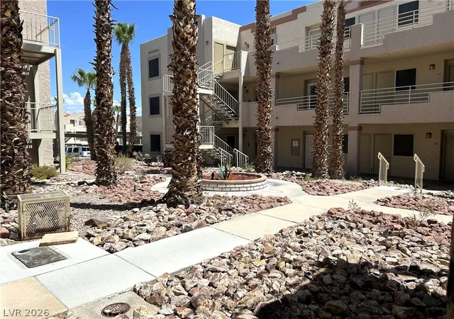 2nd image of 2032 Mesquite Ln #101, Laughlin, NV 89029 | MLS# 2803174