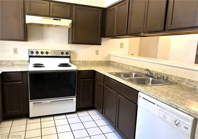 4th image of 2032 Mesquite Ln #101, Laughlin, NV 89029 | MLS# 2803174