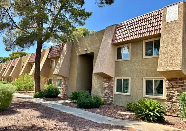 Listing Photo 4 - Condo for sale in building located at 5317 Indian River Dr, Las Vegas, NV 89103 - Unit #297