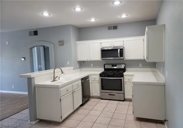 2nd image of 2201 Ramsgate Dr #923, Henderson, NV 89074 | MLS# 2803363