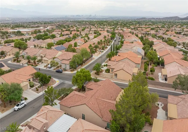 Photo 43 of Single family home for sale at 2120 Twin Fls Dr, Henderson, NV 89044 | MLS# 2803578 | Listing updated on 2026-08-24