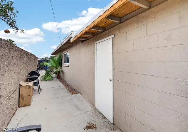 10th image of 2837 La Canada St, Las Vegas, NV 89169 | MLS# 2803202