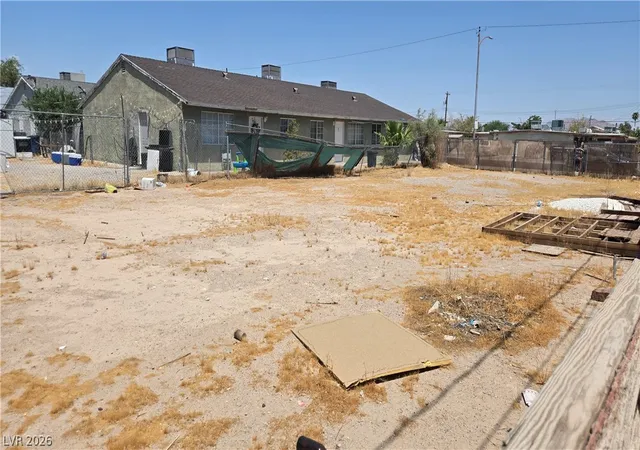 Listing Photo 2 - Condo for sale in building located at 2405 Mccarran St, North Las Vegas, NV 89030 - Unit #