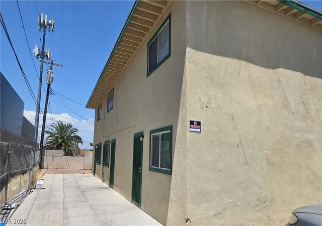 17th image of 2405 Mccarran St, North Las Vegas, NV 89030 | MLS# 2803671