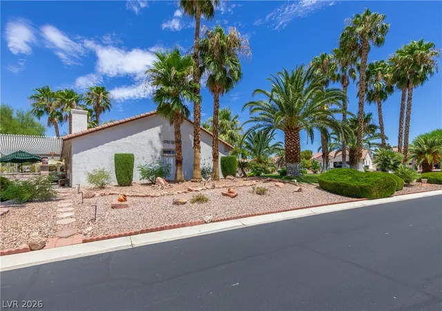 Photo 4 of Single family home for sale at 5521 Cranwood Ct, Las Vegas, NV 89130 | MLS# 2803973 | Listing updated on 2026-08-11