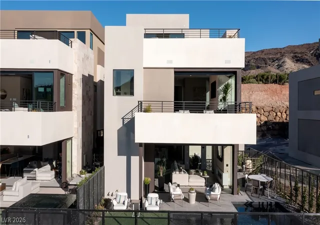 Photo 2 of Single family home for sale at 28 Heron Harbour Dr, Henderson, NV 89011 | MLS# 2801738 | Listing updated on 2026-07-31