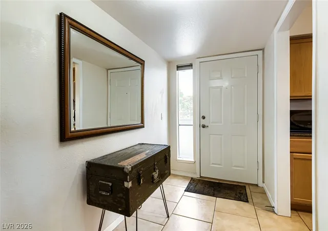 Listing Photo 4 - Condo for sale in building located at 2843 Geary Pl, Las Vegas, NV 89109 - Unit #3108