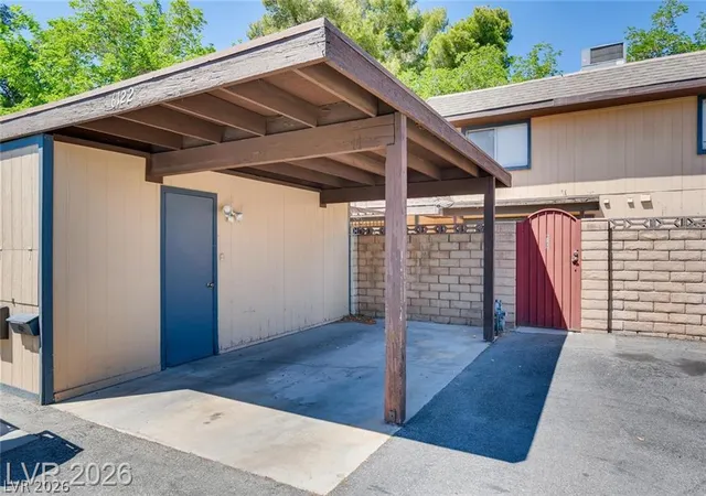 Photo 3 of Townhouse for sale at 6156 Meadow Vista Ln, Las Vegas, NV 89103 | MLS# 2804193 | Listing updated on 2026-08-21