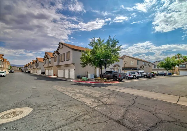 2nd image of 5921 High Steed St #102, Henderson, NV 89011 | MLS# 2804348