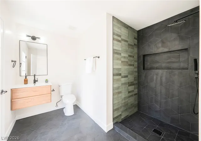 2nd image of 608 Tam O Shanter, Las Vegas, NV 89109 | MLS# 2804536