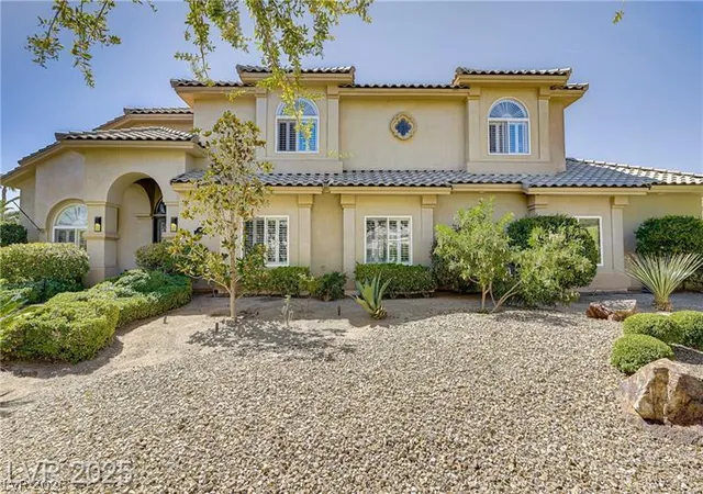 4th image of 165 Inveraray Ct, Henderson, NV 89074 | MLS# 2801857