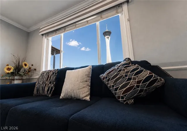 Photo 3 of Single family home for sale at 2101 Santa Paula Dr, Las Vegas, NV 89104 | MLS# 2804118 | Listing updated on 2026-08-24