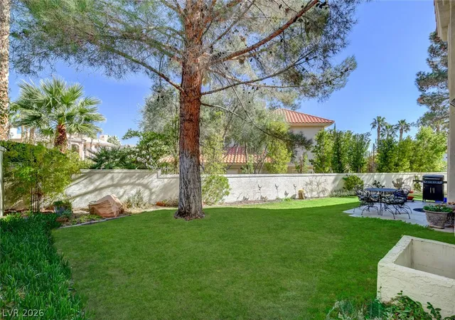 Photo 2 of Single family home for sale at 2136 Lookout Point Cir, Las Vegas, NV 89117 | MLS# 2804554 | Listing updated on 2026-08-03