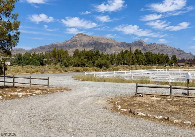 Photo 4 of Single family home for sale at 1276 Ashley Ct, Pahrump, NV 89060 | MLS# 2801784 | Listing updated on 2026-09-01