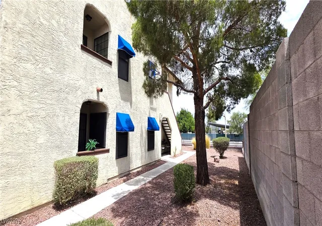 28th image of 6117 W Oakey Blvd #A, Las Vegas, NV 89146 | MLS# 2804520