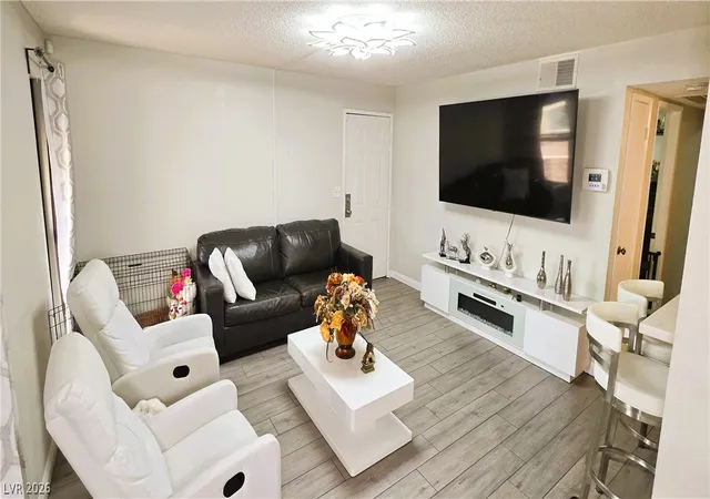 3rd image of 6117 W Oakey Blvd #A, Las Vegas, NV 89146 | MLS# 2804520