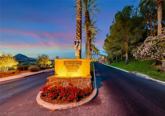 57th image of 17 Via Del Garda, Henderson, NV 89011 | MLS# 2804333