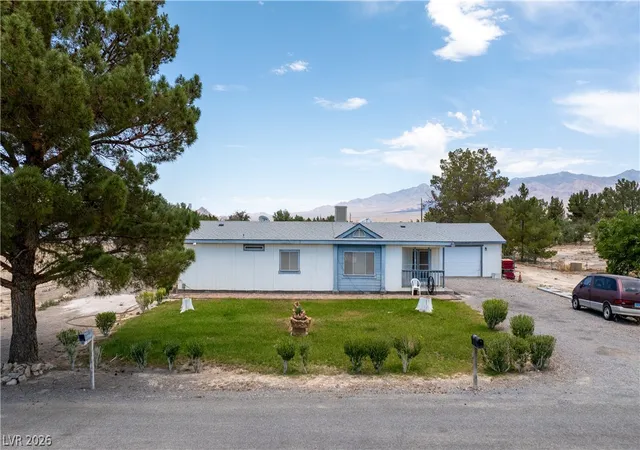 Photo 2 of Manufactured home for sale at 650 Greta Blvd, Pahrump, NV 89060 | MLS# 2805187 | Listing updated on 2026-08-01