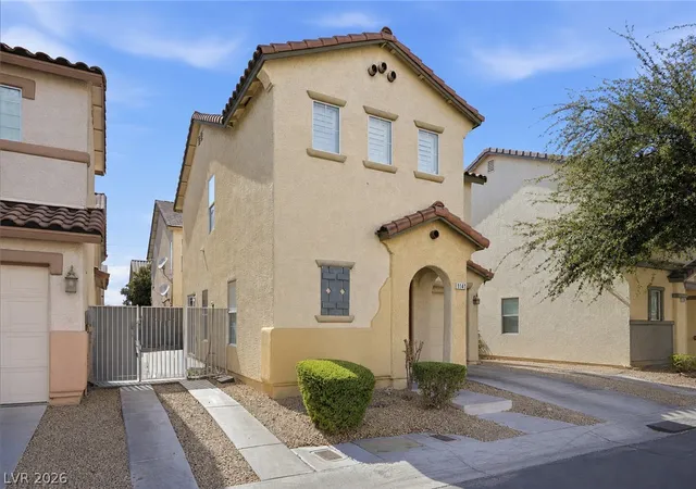 Photo 2 of Single family home for sale at 1141 Plum Cyn St, Las Vegas, NV 89142 | MLS# 2800595 | Listing updated on 2026-08-01