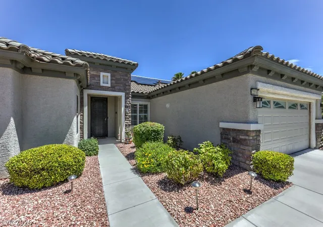 Photo 4 of Single family home for sale at 2318 Black River Fls Dr, Henderson, NV 89044 | MLS# 2804327 | Listing updated on 2026-08-01