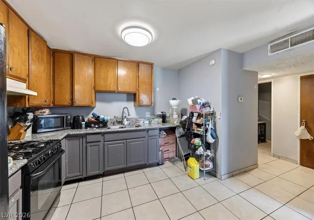 Photo 4 of Townhouse for sale at 2518 Bulloch St #D, North Las Vegas, NV 89030 | MLS# 2805428 | Listing updated on 2026-08-10