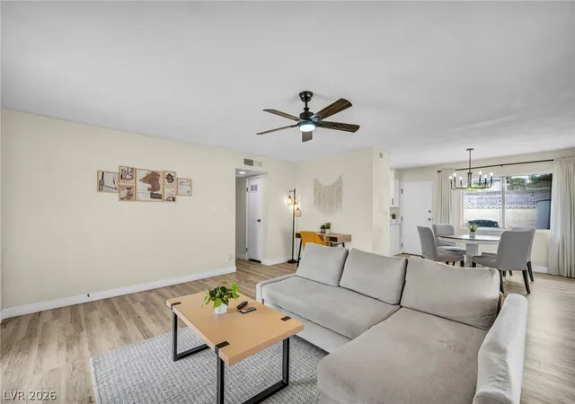 Photo 1 of Single family home for sale at 913 De Met Dr, Las Vegas, NV 89119 | MLS# 2805449 | Listing updated on 2026-08-03
