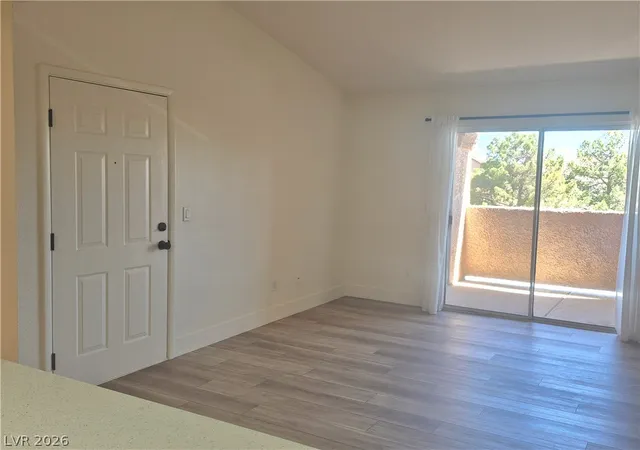Listing Photo 5 - Condo for sale in building located at 1150 N Buffalo Dr, Las Vegas, NV 89128 - Unit #2039