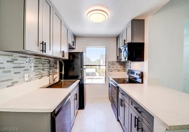 Photo 4 of Condo for sale at 5121 Lindell Rd #206, Las Vegas, NV 89118 | MLS# 2805517 | Listing updated on 2026-08-03