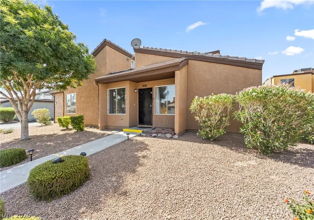 Listing Photo 4 - Condo for sale in building located at 1403 Santa Anita Dr, Las Vegas, NV 89119 - Unit #A