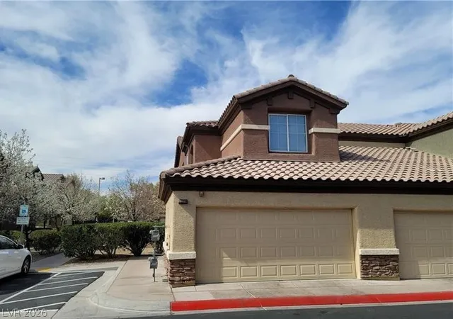 Photo 4 of Condo for sale at 8324 W Charleston Blvd #2033, Las Vegas, NV 89117 | MLS# 2805348 | Listing updated on 2026-08-03