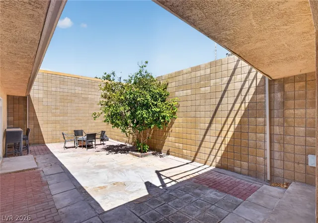 Photo 3 of Townhouse for sale at 3831 Atlantis St, Las Vegas, NV 89121 | MLS# 2803897 | Listing updated on 2026-08-03
