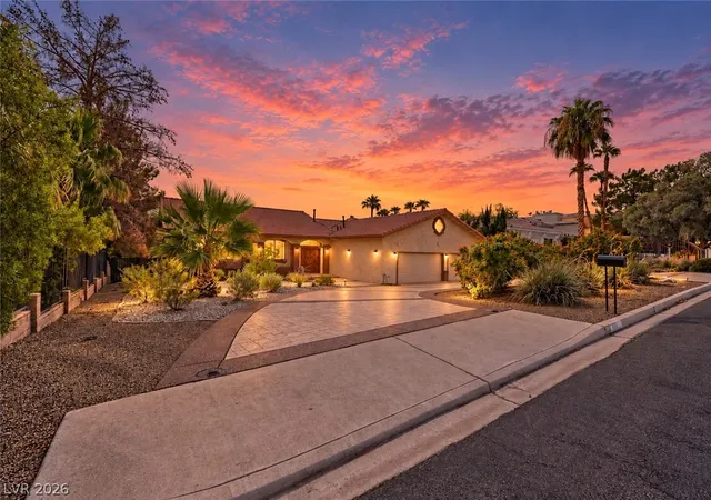 Photo 4 of Single family home for sale at 2817 La Mesa Dr, Henderson, NV 89014 | MLS# 2805900 | Listing updated on 2026-10-03