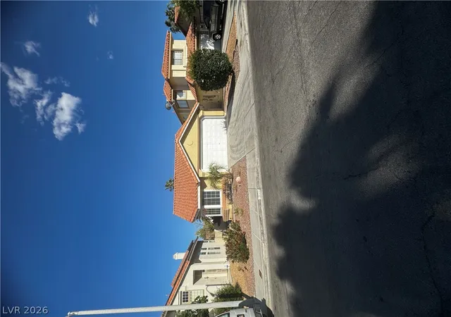 Photo 1 of Single family home for sale at 338 Abbington St, Henderson, NV 89074 | MLS# 2805914 | Listing updated on 2026-08-04
