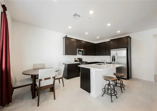 Photo 4 of Townhouse for sale at 1048 Gabriela Ridge Ln, Henderson, NV 89002 | MLS# 2805925 | Listing updated on 2026-08-04