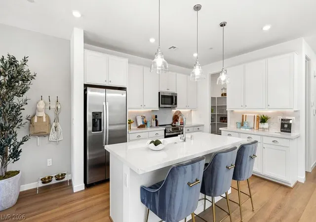 2nd image of 1533 Song Lark Ln, Las Vegas, NV 89138 | MLS# 2806009