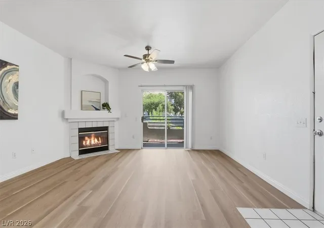 Listing Photo 5 - Condo for sale in building located at 5415 W Harmon Ave, Las Vegas, NV 89103 - Unit #1075
