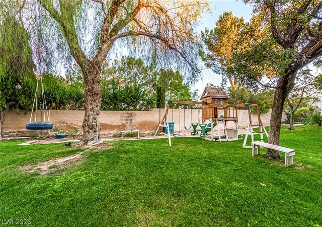 Photo 3 of Single family home for sale at 1413 Splendido Dr, Las Vegas, NV 89117 | MLS# 2806280 | Listing updated on 2026-08-05