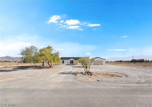 Photo 3 of Sale Pending at 3480 W Medicine Man Rd, Pahrump, NV 89048 | MLS# 2806606 | Listing updated on 2026-08-25