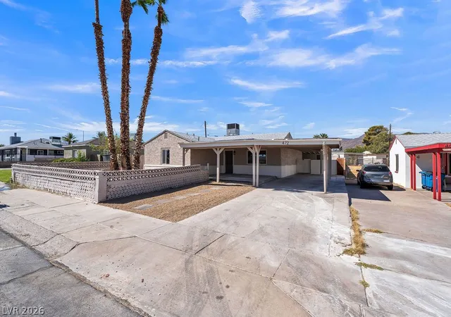 Photo 3 of Sale Pending at 472 National St, Henderson, NV 89015 | MLS# 2805699 | Listing updated on 2026-08-27