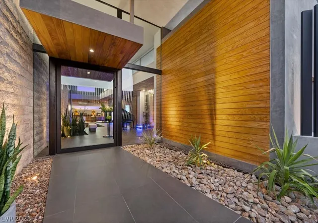 Photo 3 of Single family home for sale at 641 Dragon Peak Dr, Henderson, NV 89012 | MLS# 2803670 | Listing updated on 2026-08-09